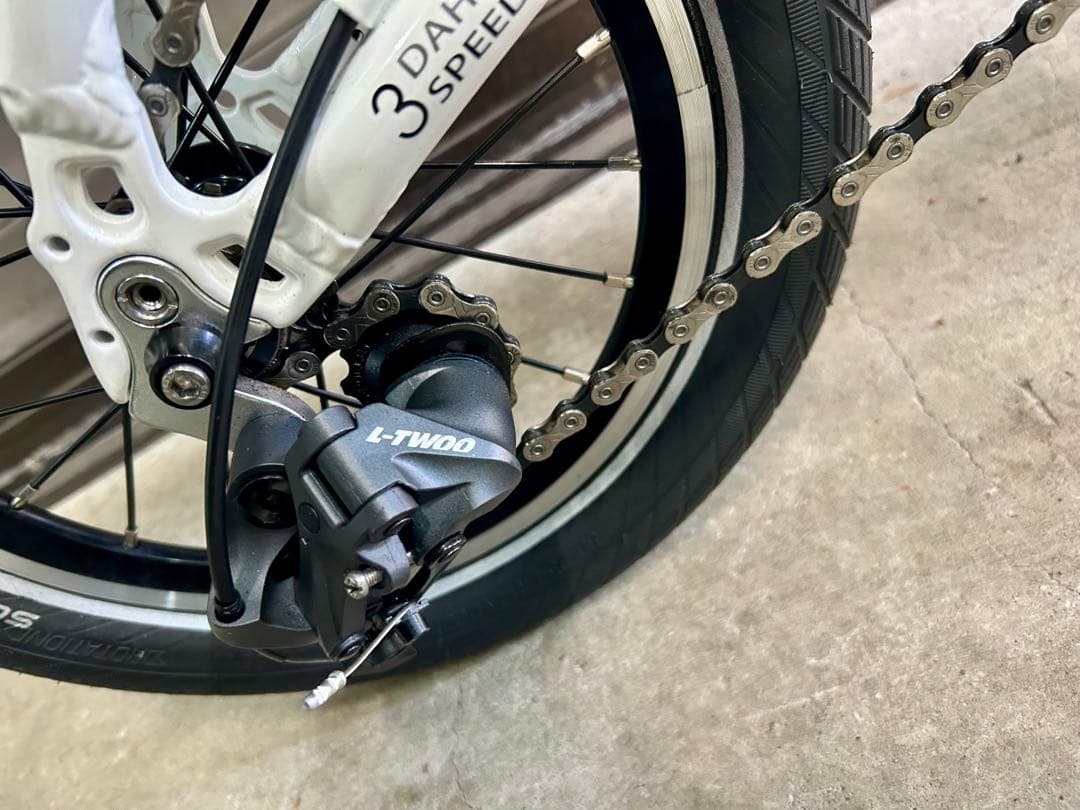 ★ 折りたたみ自転車　14インチ