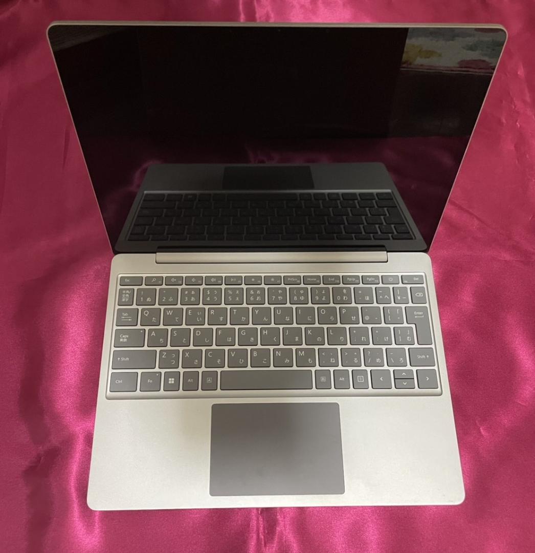 中古　Surface Laptop Go 2 　 8QF-00040 プラチナ