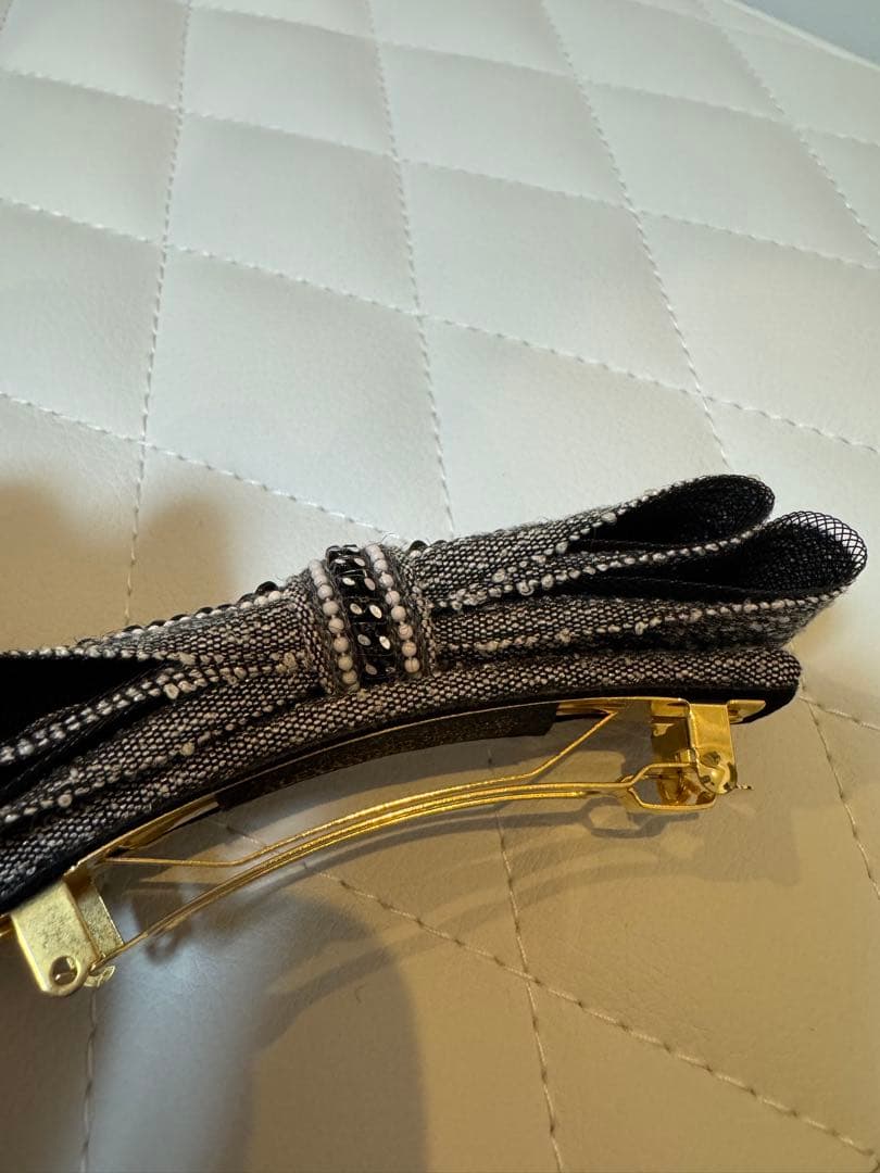 アレクサンドルドゥパリヘアバレッタ　ビジュー×レース×モノトーンデザイン