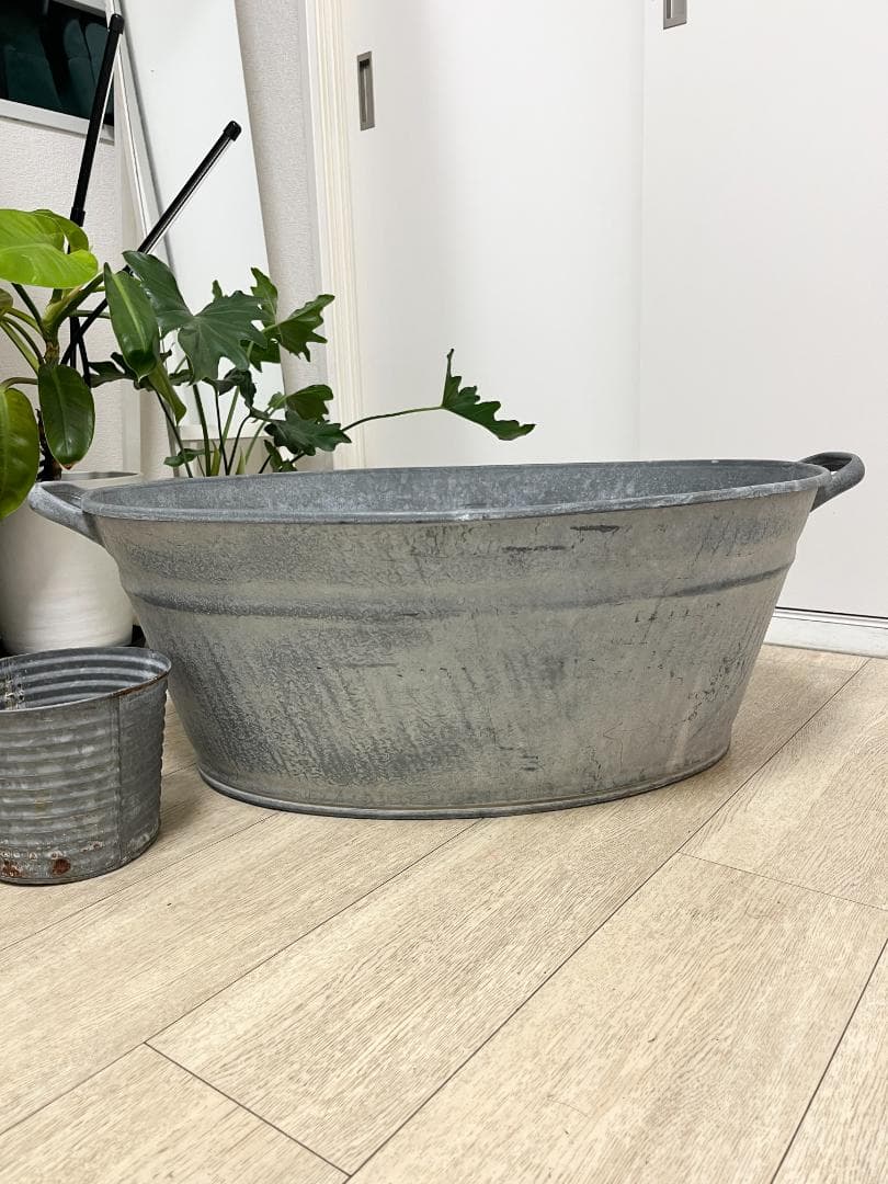 ビンテージ プランター 特大 タライ シルバー 鉄製 亜鉛メッキ