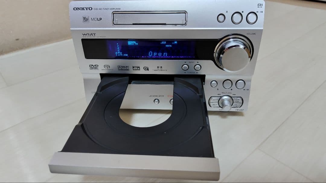 ONKYO　DVD/CD/MDプレーヤー FR-UN7