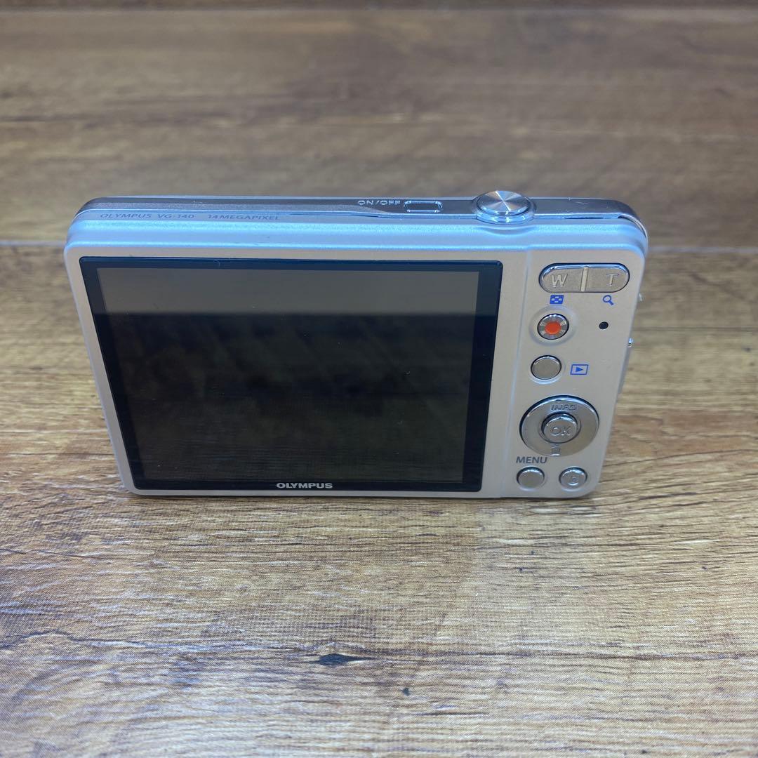 OLYMPUS オリンパス　デジタルカメラ　VG-140 シルバーy-39