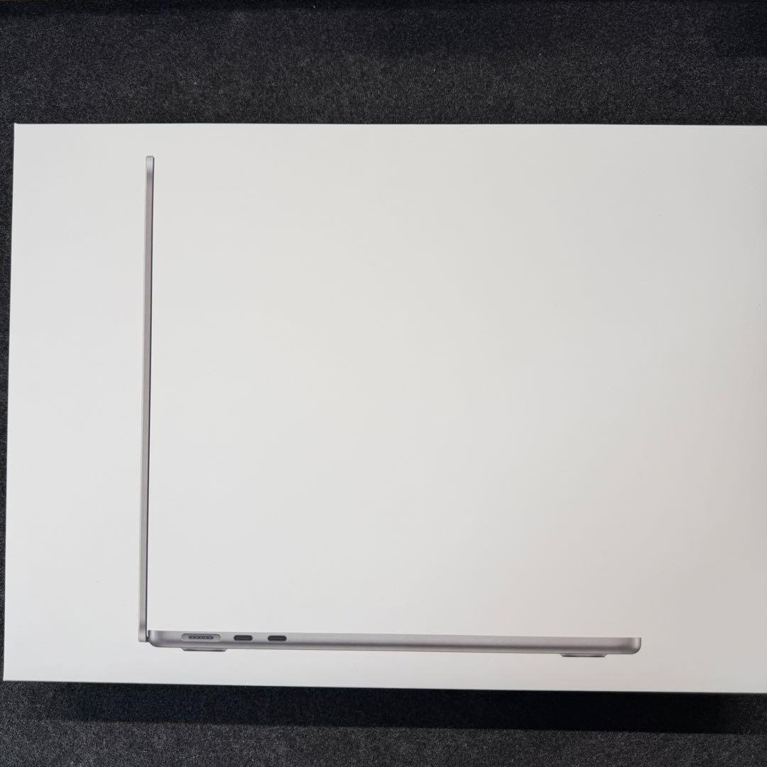 Apple MacBook Air 13.6インチ M3 16GB 256GB