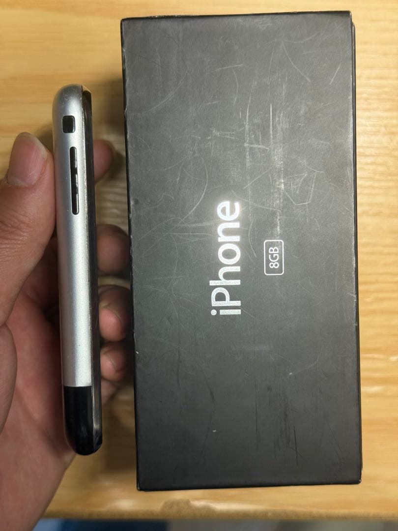 iPhone 2G 箱付属品付き シリアル番号一致 美品 日本未発売 初代