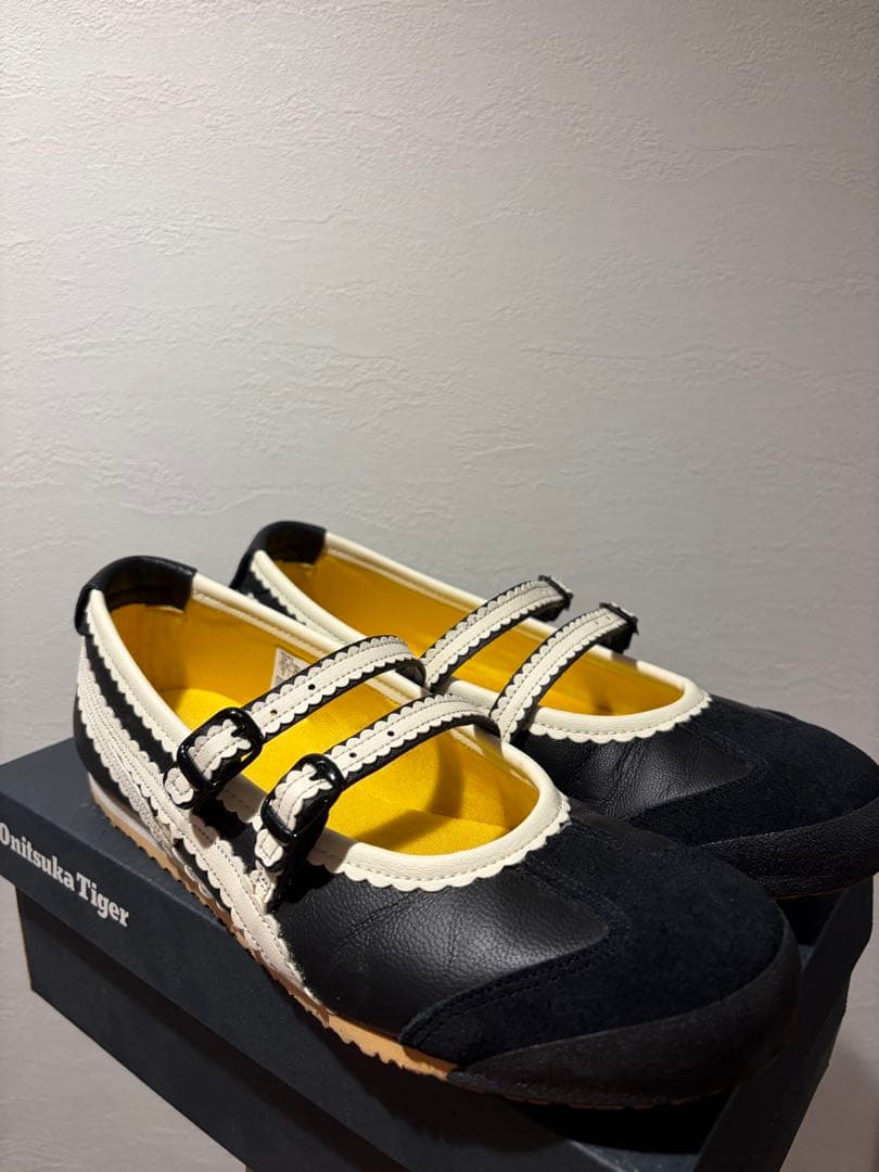 靴 Onitsuka Tiger MEXICO 66 TGRS 24cm