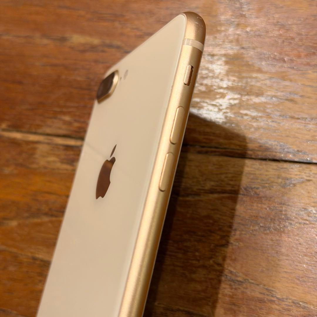 Apple iPhone 8 Plus ゴールド