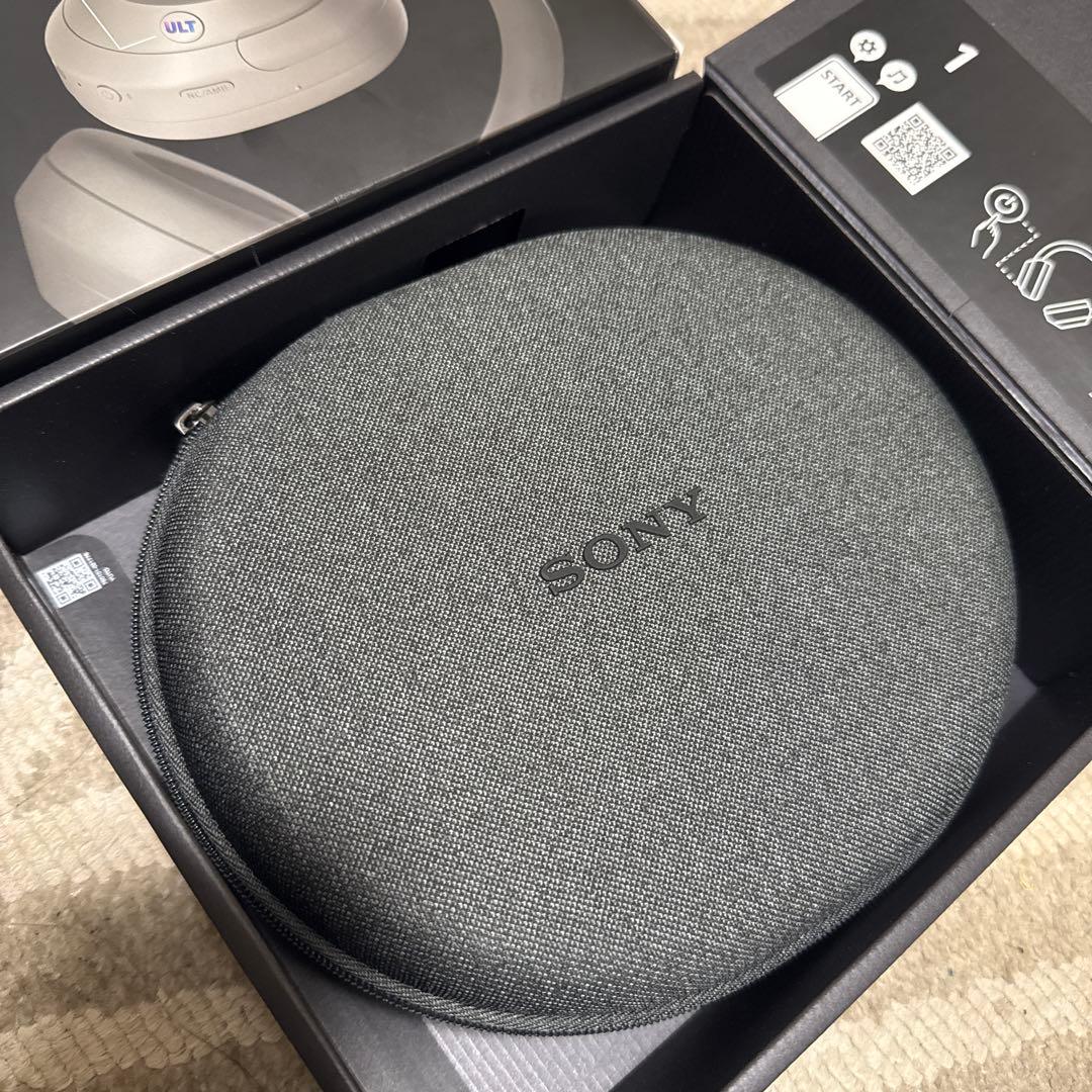 新品同様❗️SONY ULT WEAR ワイヤレスヘッドホン　ホワイト