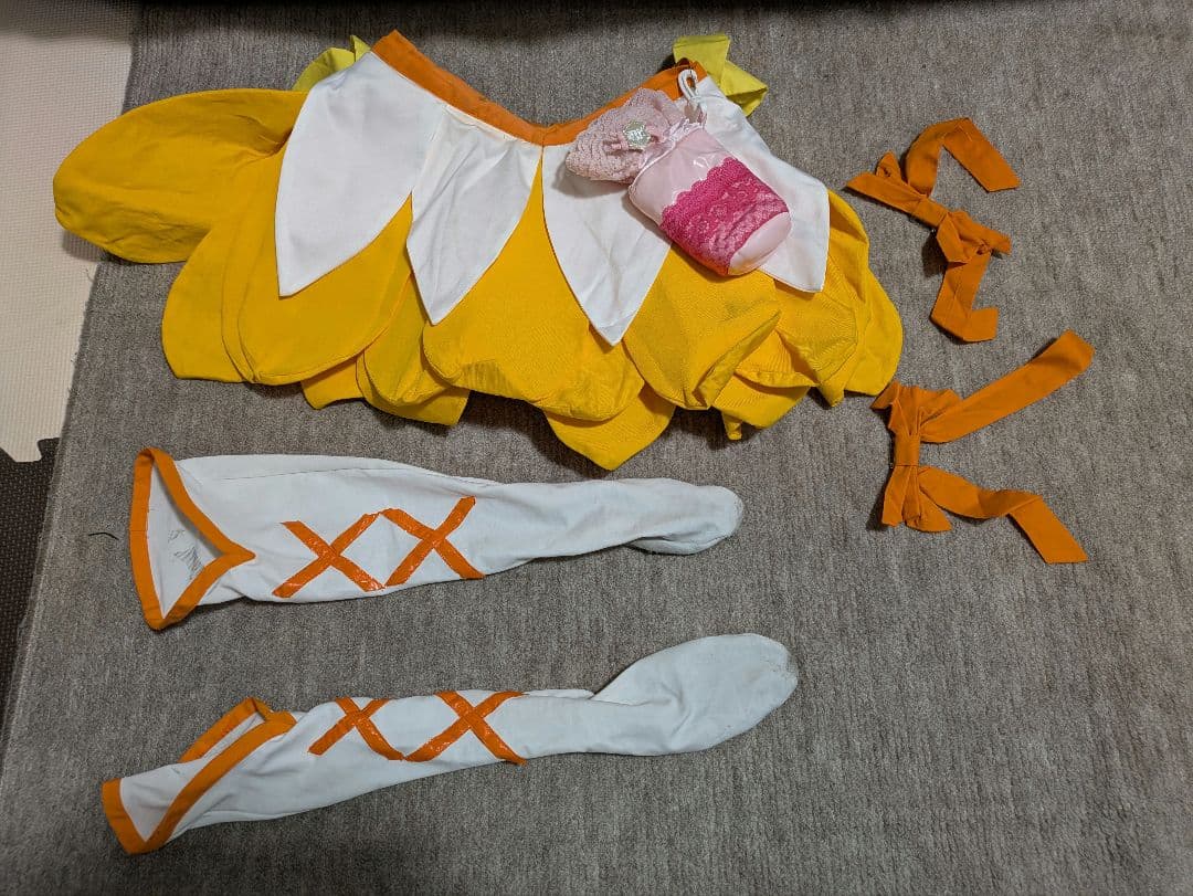 コスプレ衣装 ハートキャッチプリキュア　キュアサンシャインフルセットおもちゃ付き