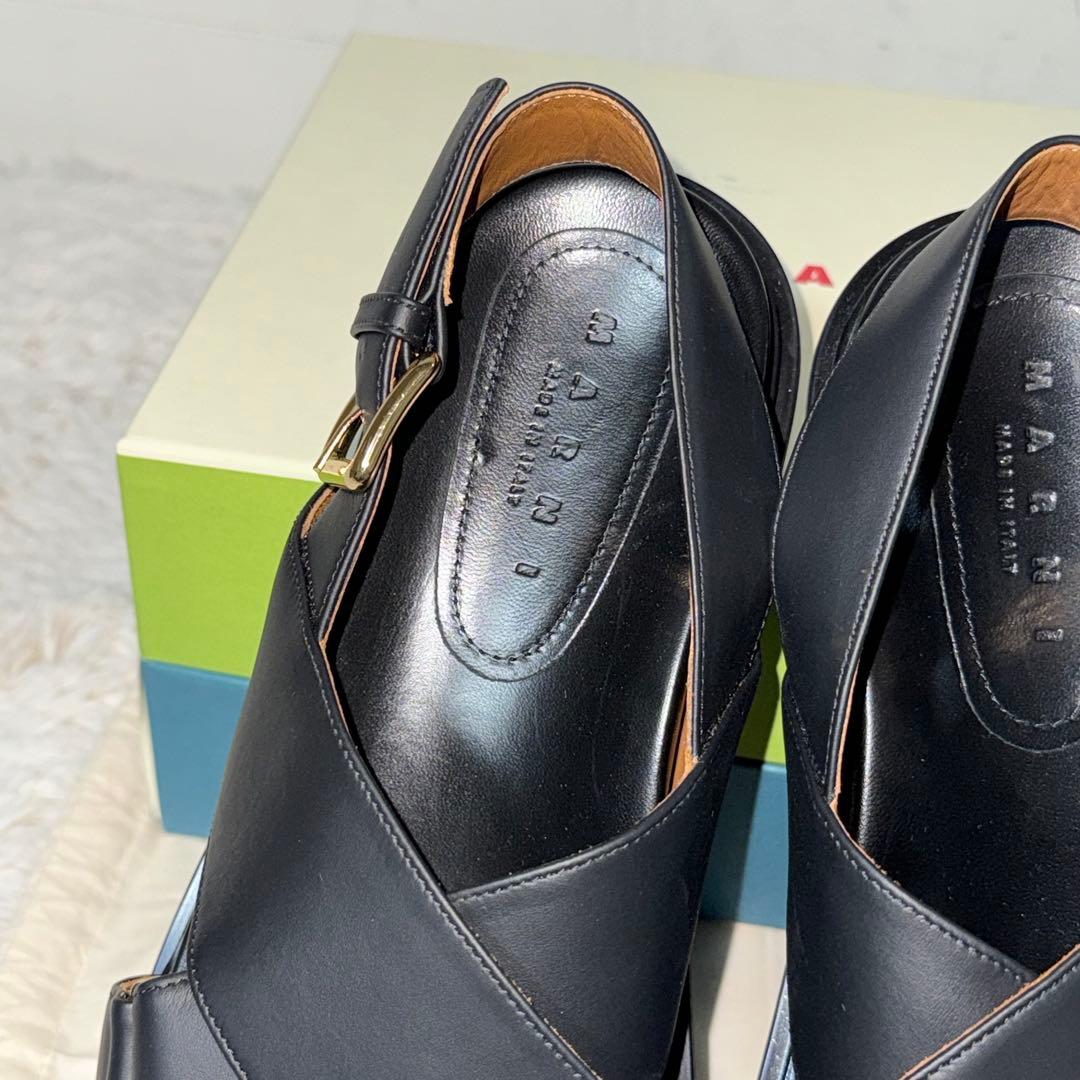 ⭐️新品未使用⭐️　MARNI　クロスフラット　ナッパーレザー　フスベットサンダル
