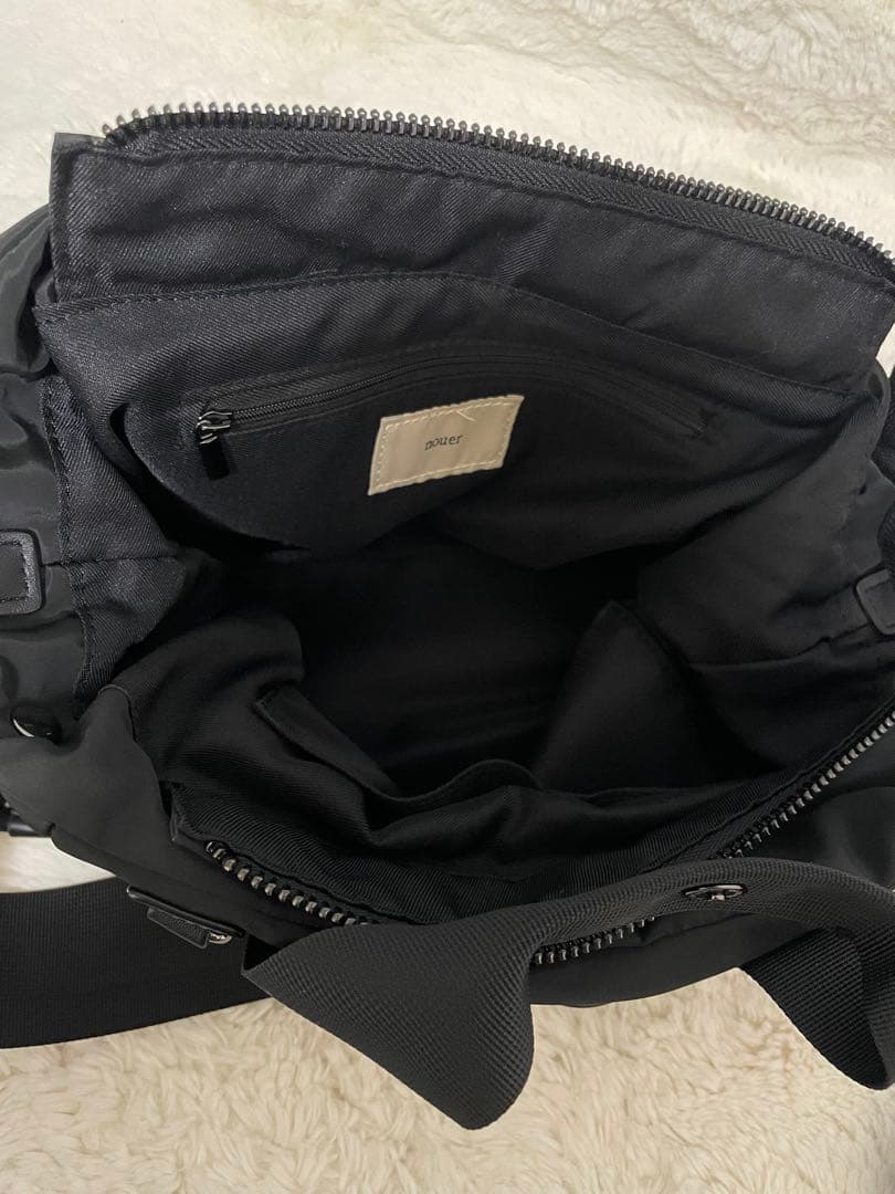 【美品】nouer ヌエール　マルチウェイポケットデザインミニBAG ブラック