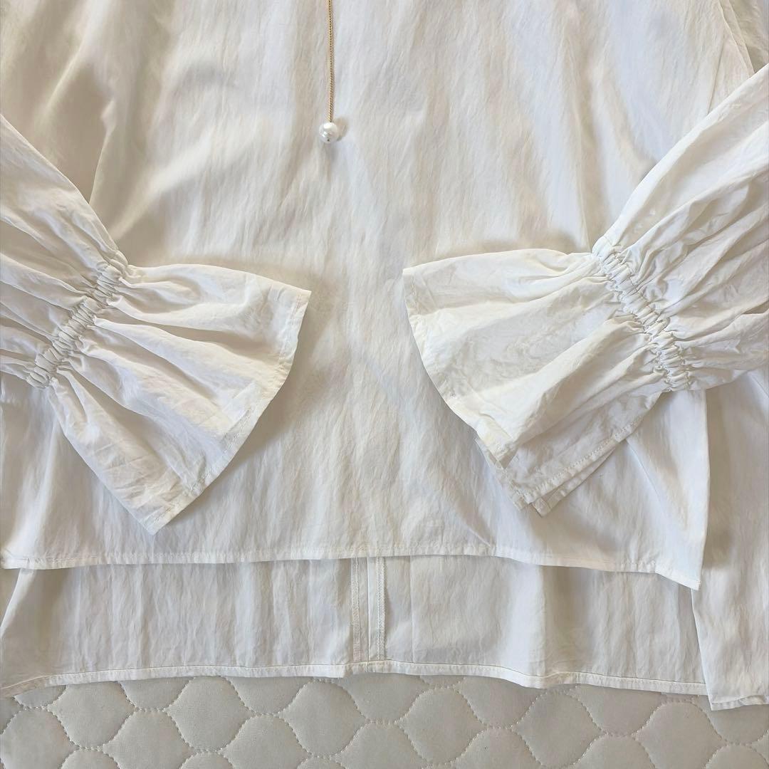 【美品】BEARDSLEY✴︎LIVETART ギャザーカフスシャツ　ホワイト