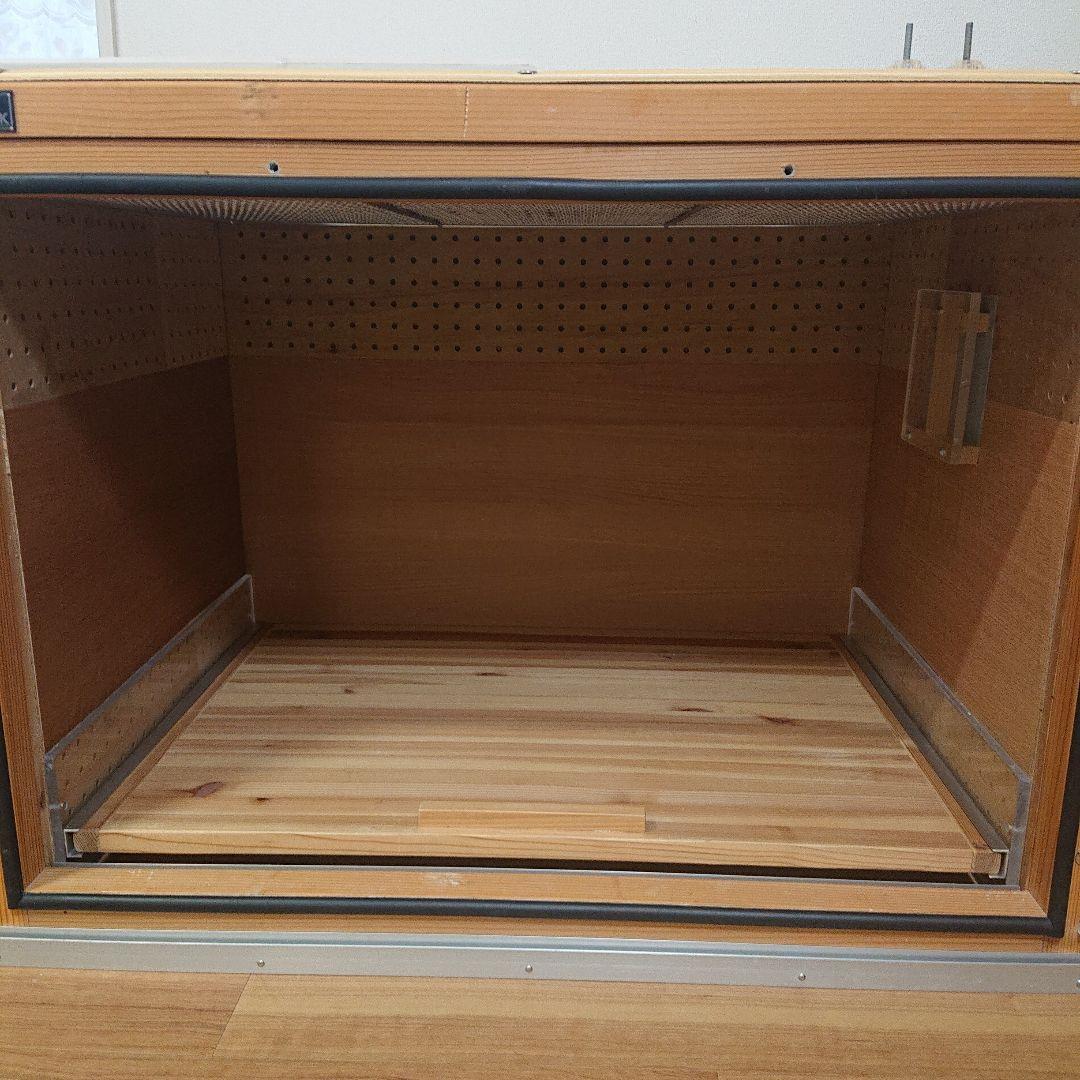 犬小屋製作工房Kの防音ケージカバー５