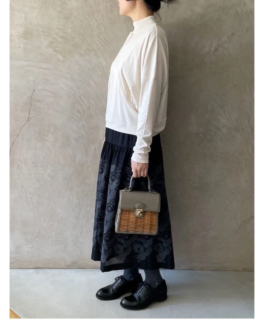 エバゴスebagos フニュシュリンクハンドバッグ S