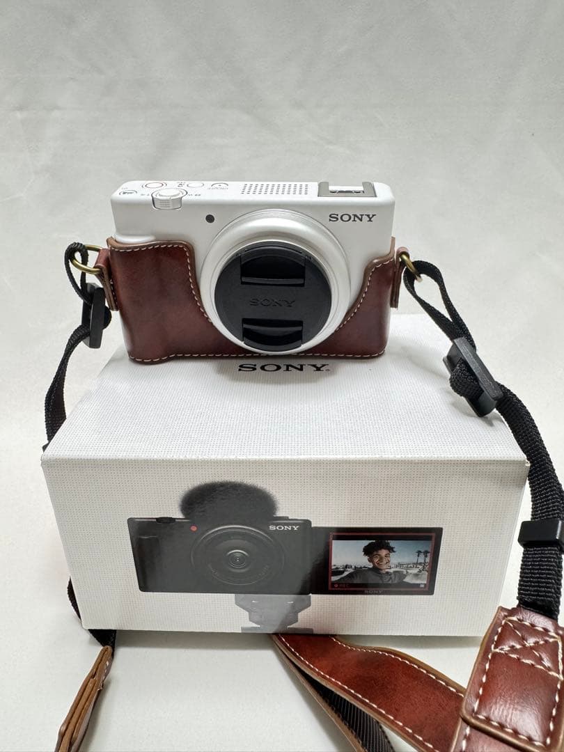 SONY vlogcamZV-1F ホワイトほぼ新品!