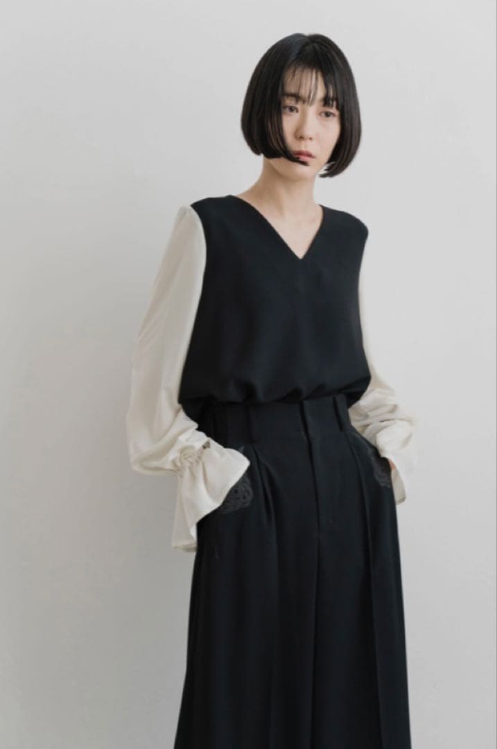 iCONOLOGY 花を着るブラウス 白木蓮　完売品 イコノロジー