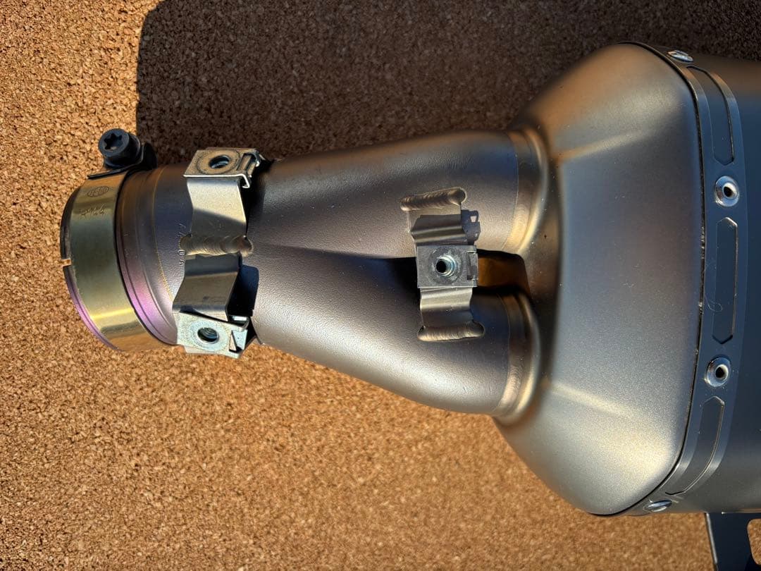 美品 R1250GS AKRAPOVIC スリップオンマフラー