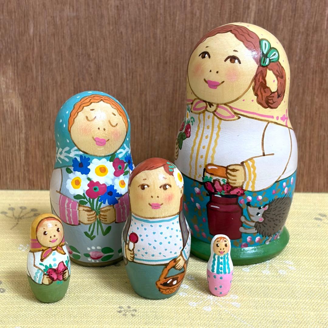 マトリョーシカ　ロシア雑貨　タチアナ・ドゥビニッチ