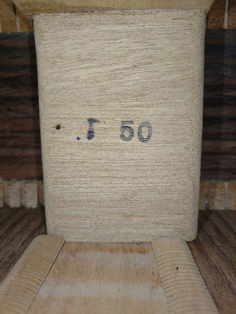 旧縦ロゴ MORRIS SPECIAL　５０