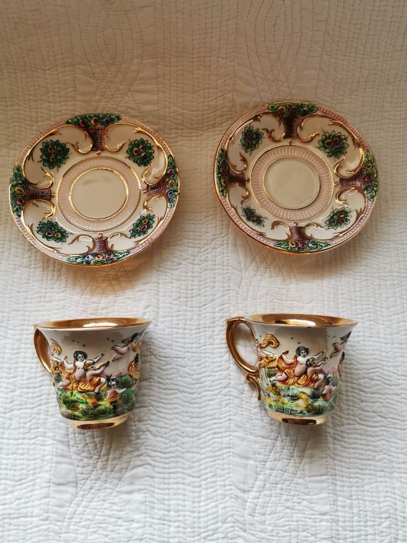 アンティーク カポディモンティ 手描手彩色 天使ティーカップ２客セット