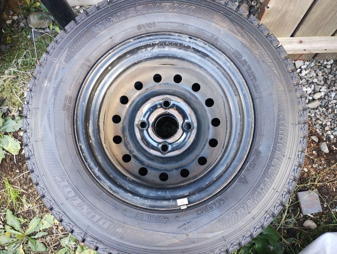 エブリイDA17V　スタッドレスタイヤ　ダンロップ145/R12 4本セット