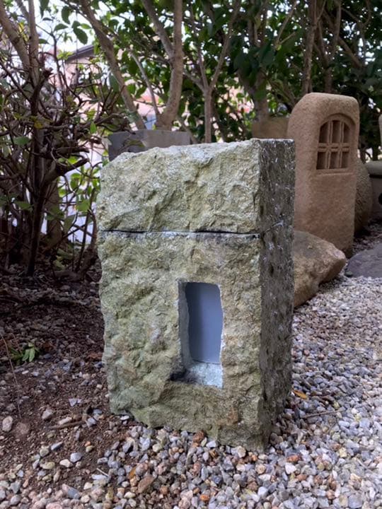 天然自然石・石灯り・足元灯り・石灯篭・ガーデンライト