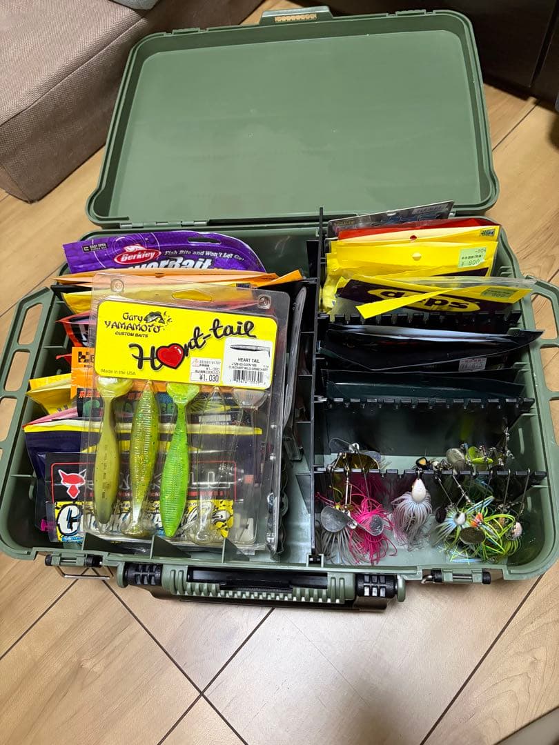定価五万超えバス釣りセットと　収納ボックス