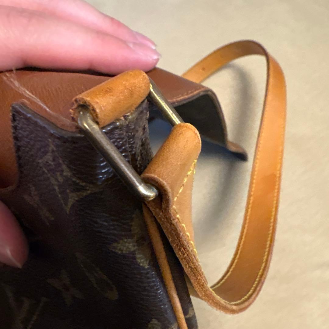 Louis Vuitton 肩掛けバッグ