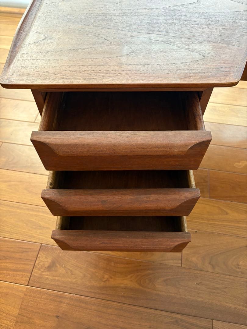 片袖デスク　チーク