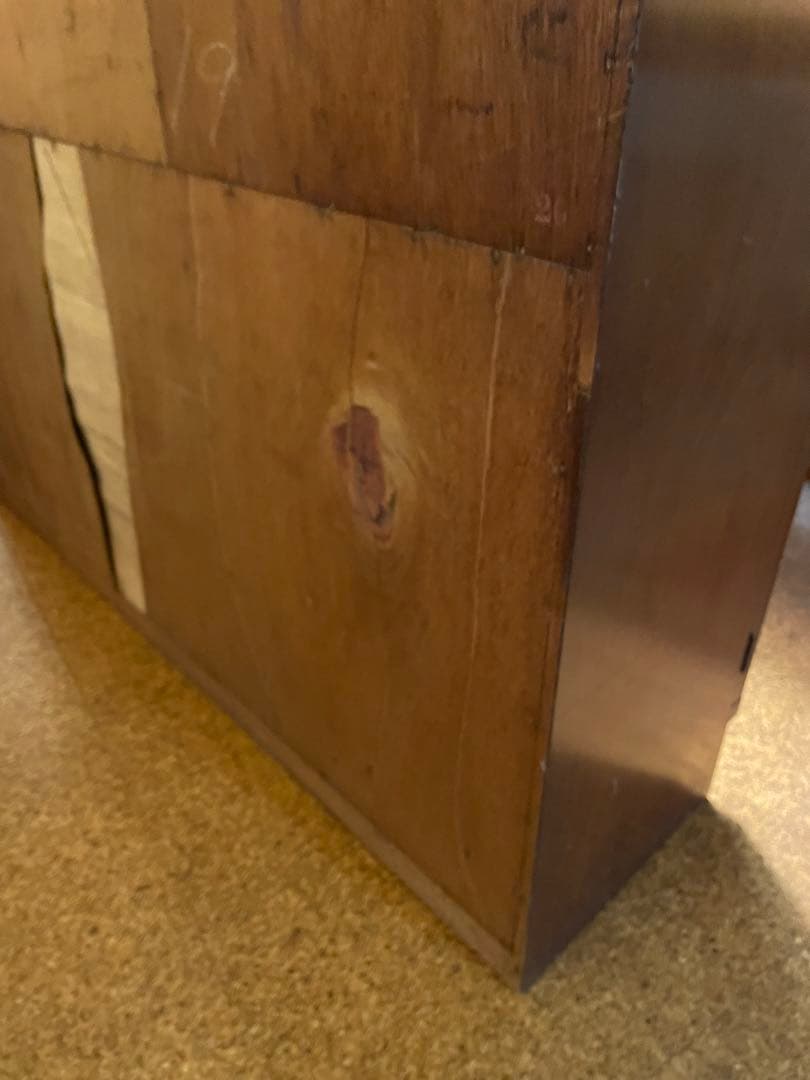 木製ガラス扉付き収納棚・食器棚