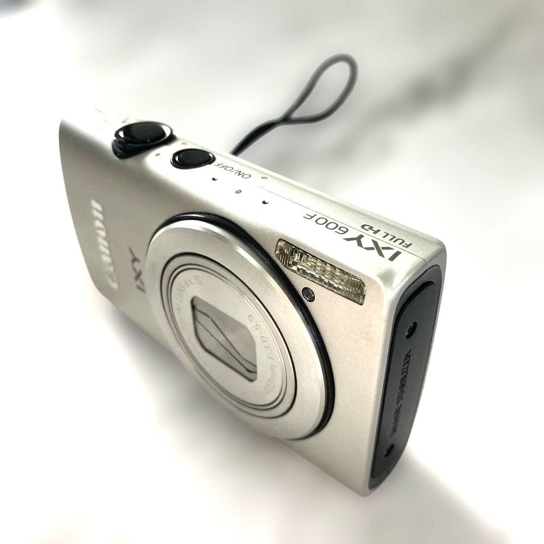 # Canon IXY 600F シルバー 本体と充電器付き