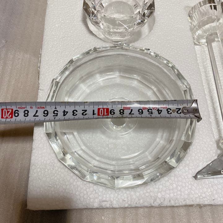 白色透明 水晶花台　ダイヤモンド 装飾品　玉器 碧玉　翡翠