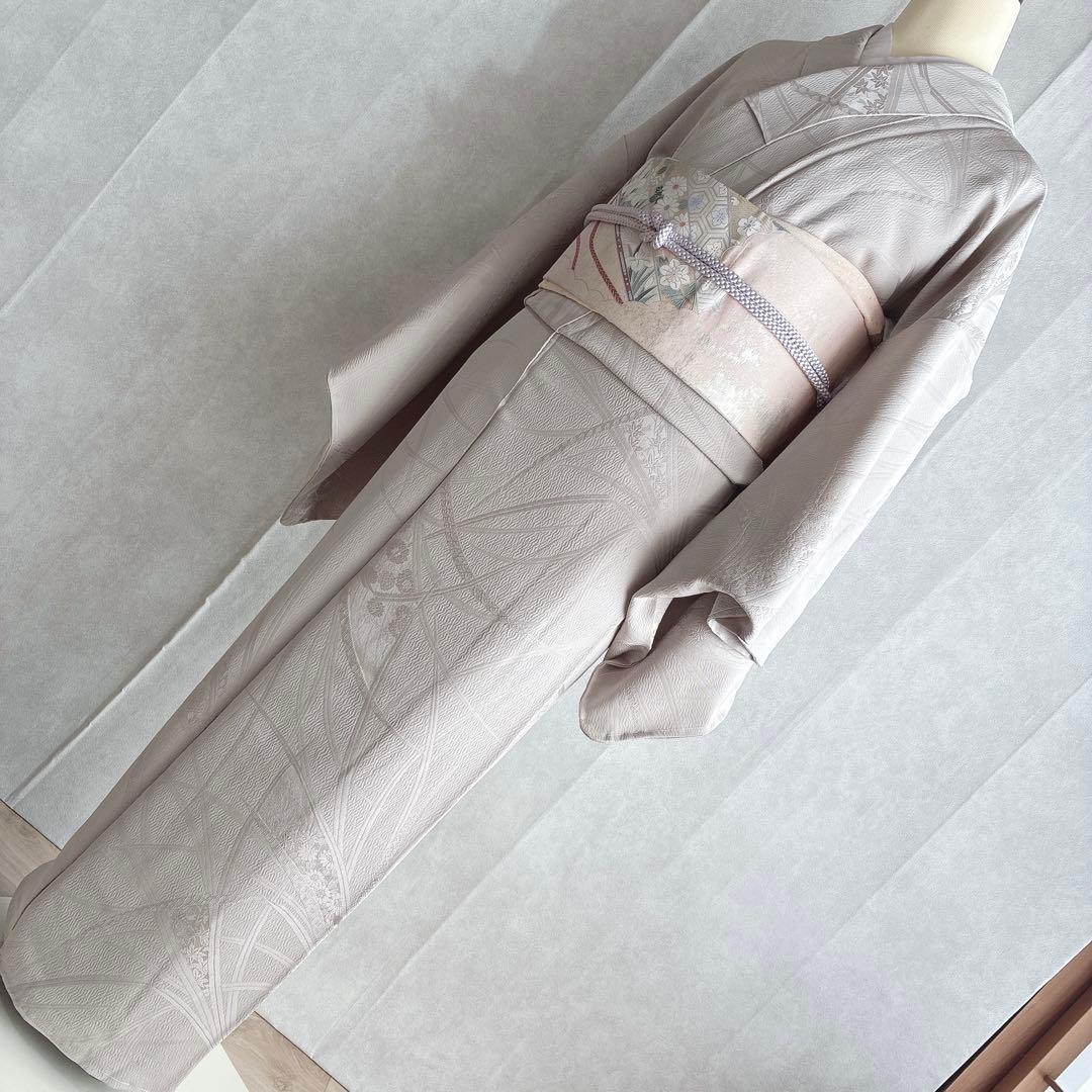 色無地　フルセット　着物　正絹　しつけ糸付き　ホワイトグレー　一つ紋　G4