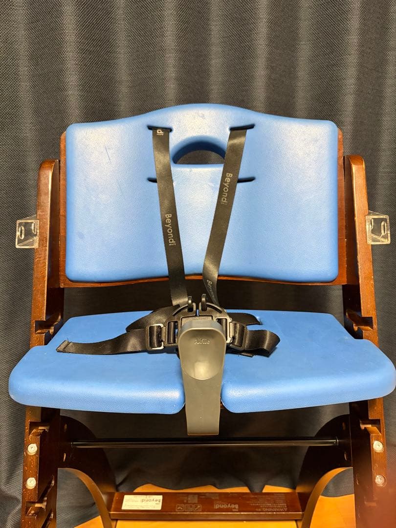 【送料込】Beyond ビヨンドジュニア　ベビーチェア　テーブル付　ハイチェア