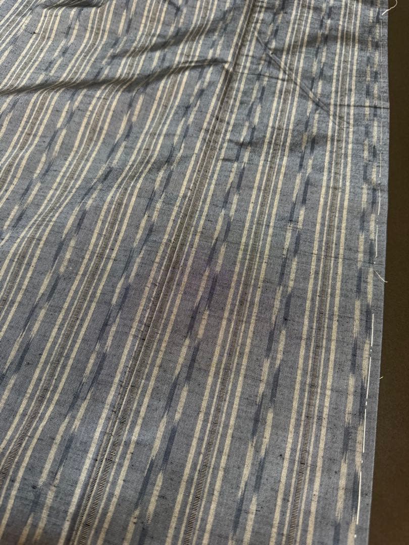【未着用品】西陣織染匠「美吉」米沢産米沢紬 手機織 藍鼠色「多種縦縞文様」