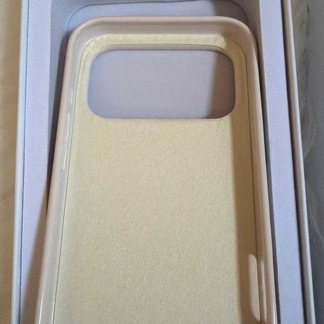 Urban Sophistication iPhone17 Pro Maxケース