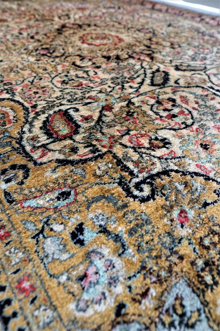 Vintage ペルシャ クム産シルクの手織り絨毯 size:200x132cm