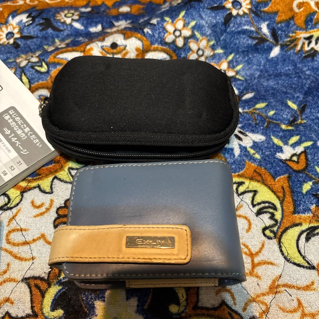 CASIO EXILIM EX-H10 カシオ　デジカメ