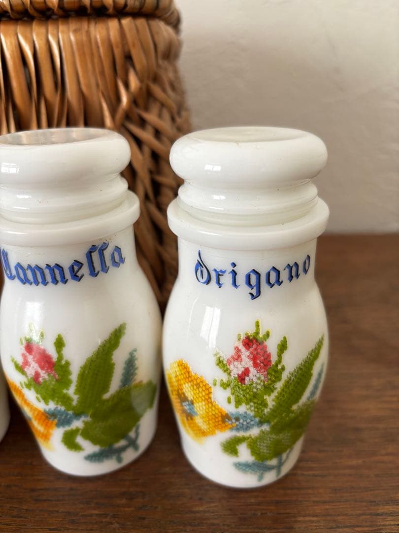 未使用　イタリア製　調味料入れ　ミルクガラス　5個セット