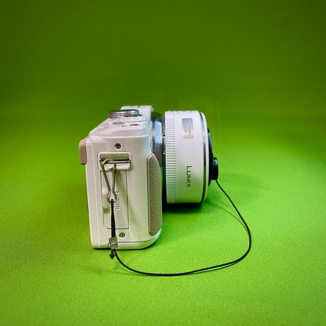 LUMIX GF6 H-PS14042 レンズキット ミラーレス一眼 ホワイト