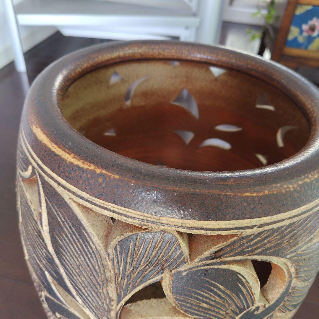 アンティーク 信楽焼傘立て 透かし彫刻 北欧インテリア 高さ42.5cm