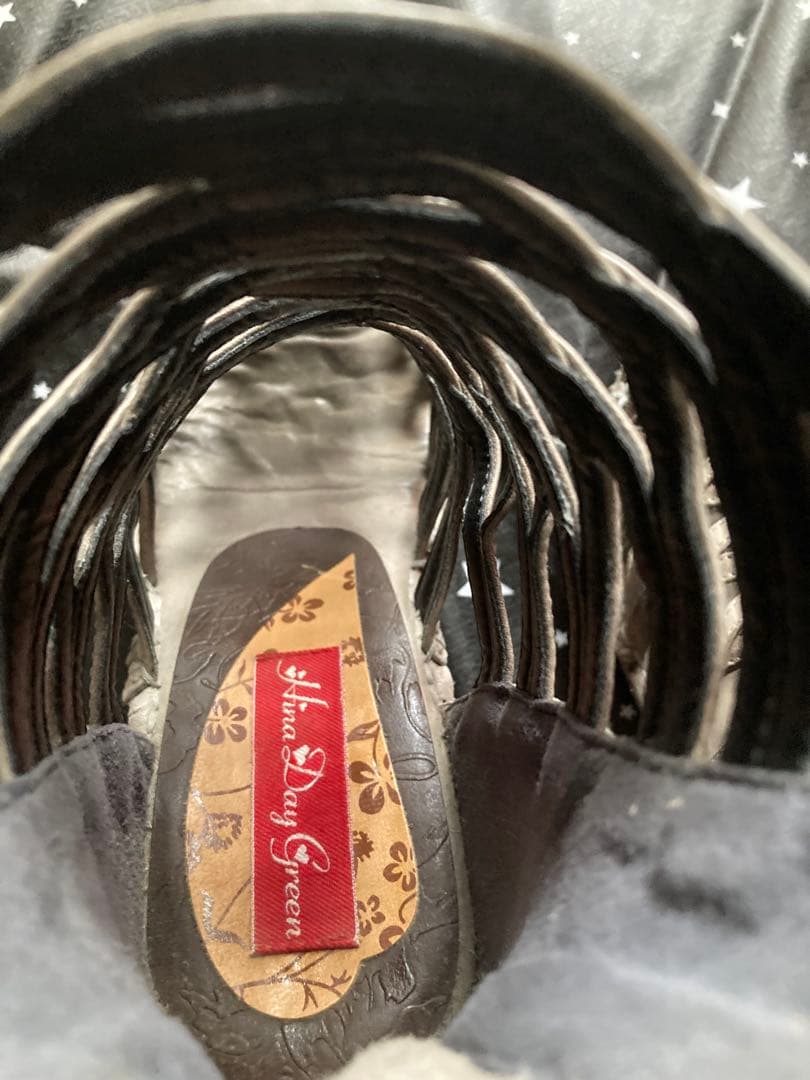 ヒナデイグリーン　グラディエーターサンダル　グレー　S