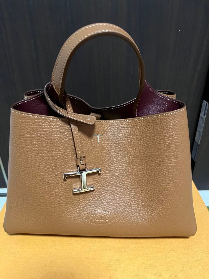 ayuです　トッズ　レザーバッグ　マイクロ