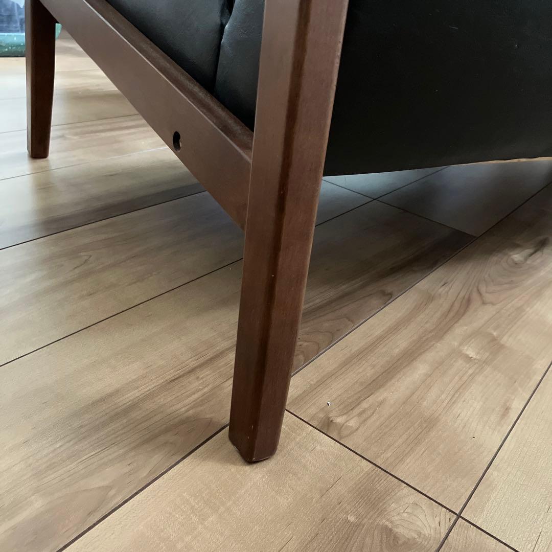 ブラックレザー2人掛けソファ