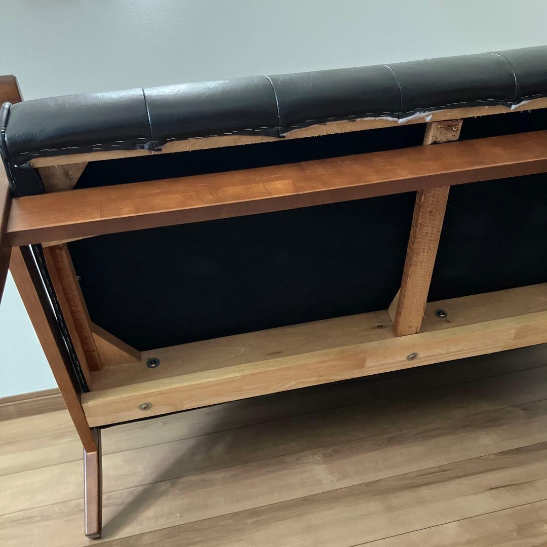 ブラックレザー2人掛けソファ