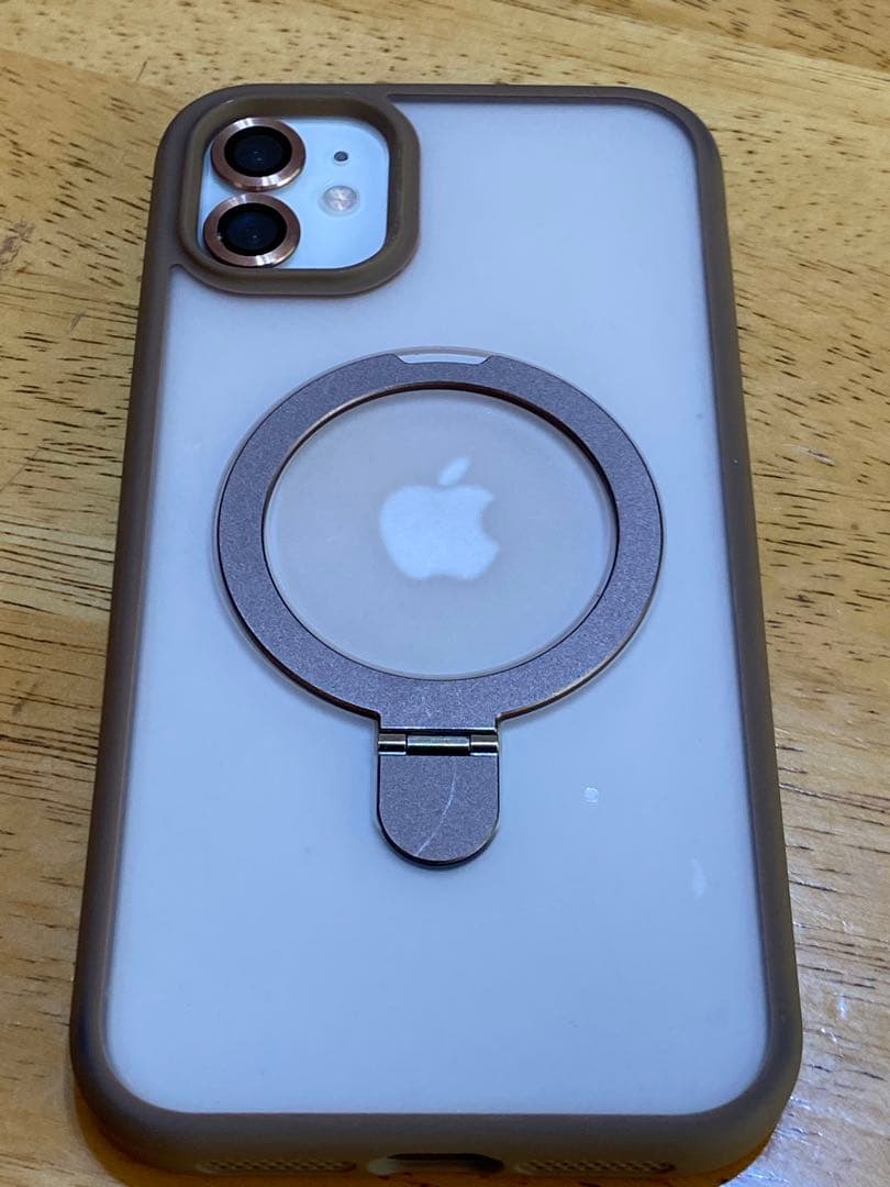 ま*ん様 Apple iPhone 11 ホワイト ゴールドフレーム