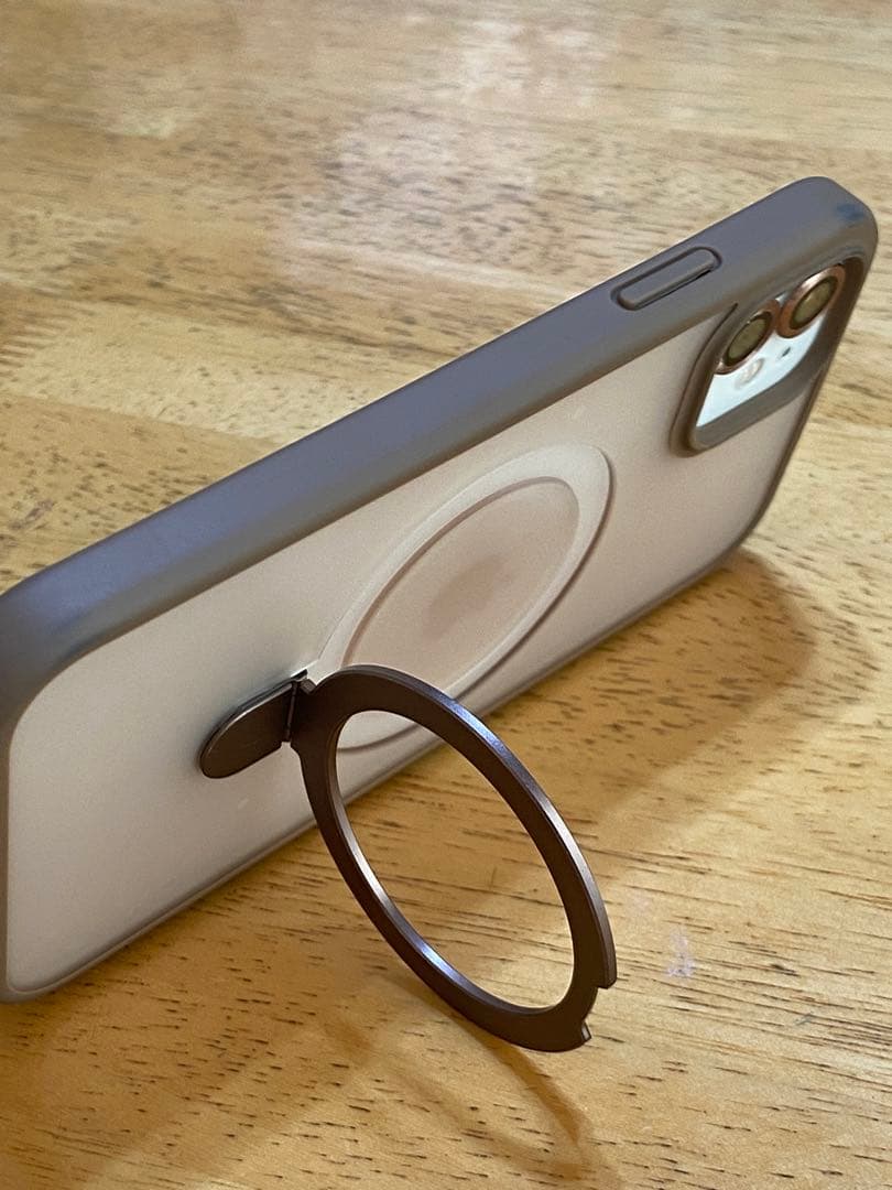 ま*ん様 Apple iPhone 11 ホワイト ゴールドフレーム