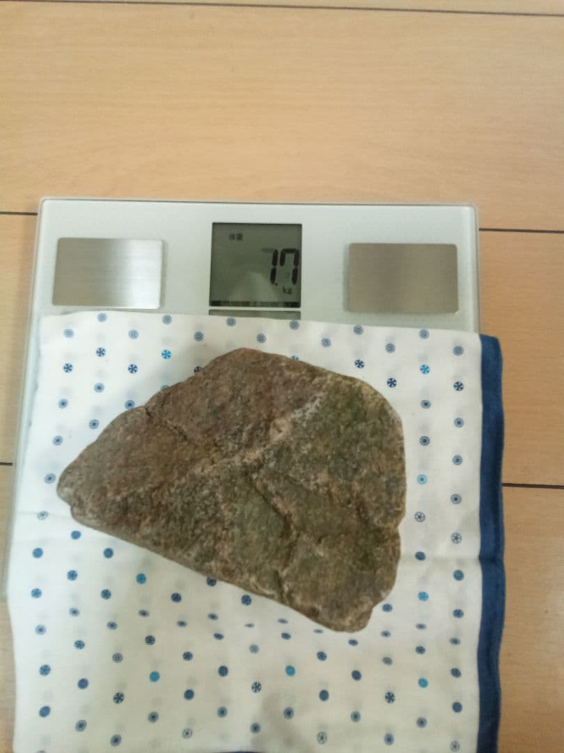 高純度天然ラジウム鉱石（0.5〜1.0μSv/h北投石原石 16.6㎏ 10個
