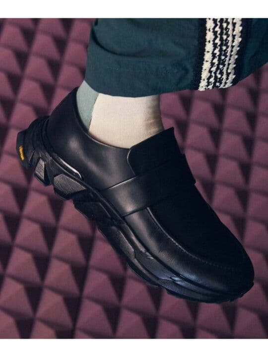 メゾンスペシャル レザーローファースニーカー ビブラムソール