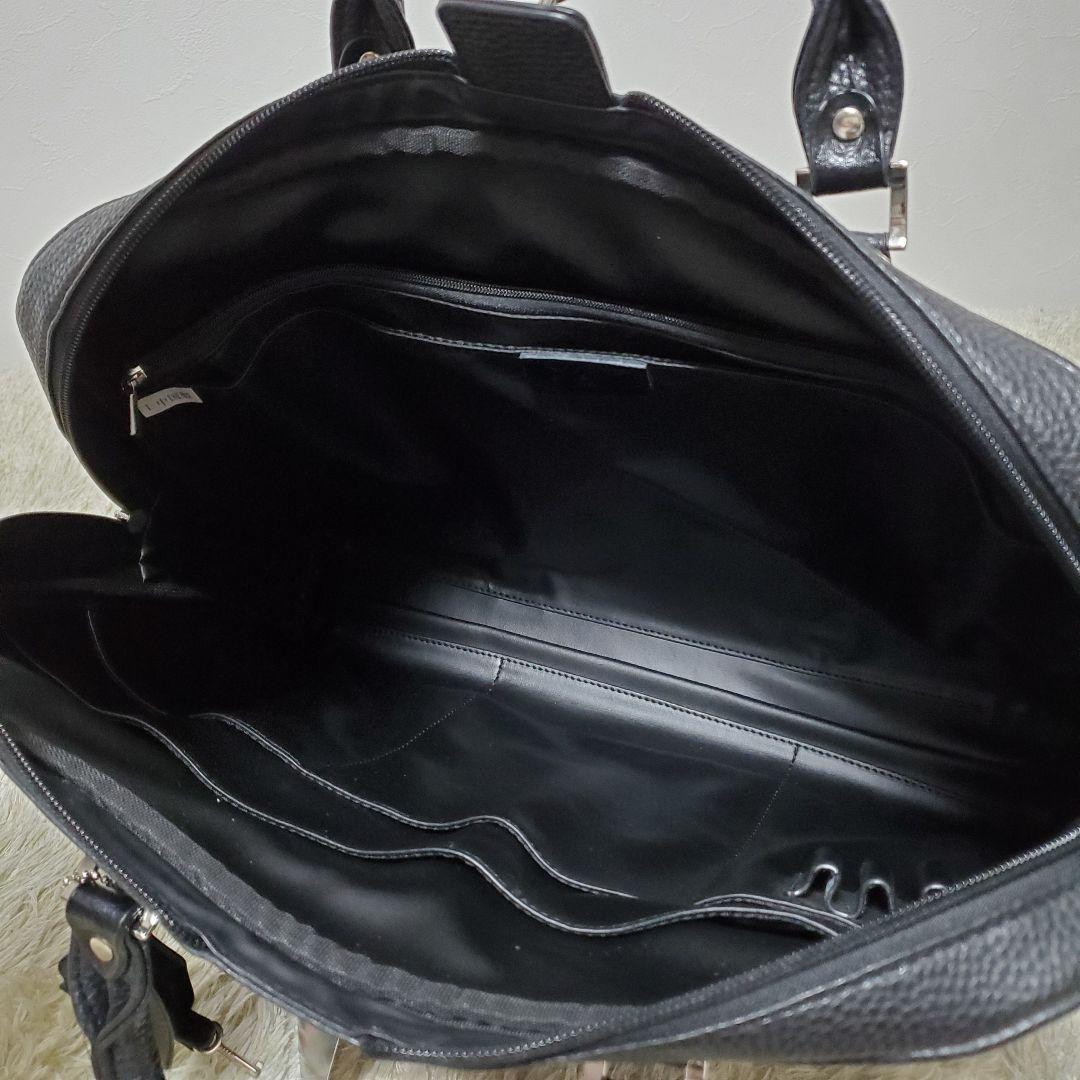 完売品！新品✨マトゥーリ シボ革 ビジネスバッグ オールレザー 南京錠　毛玉様