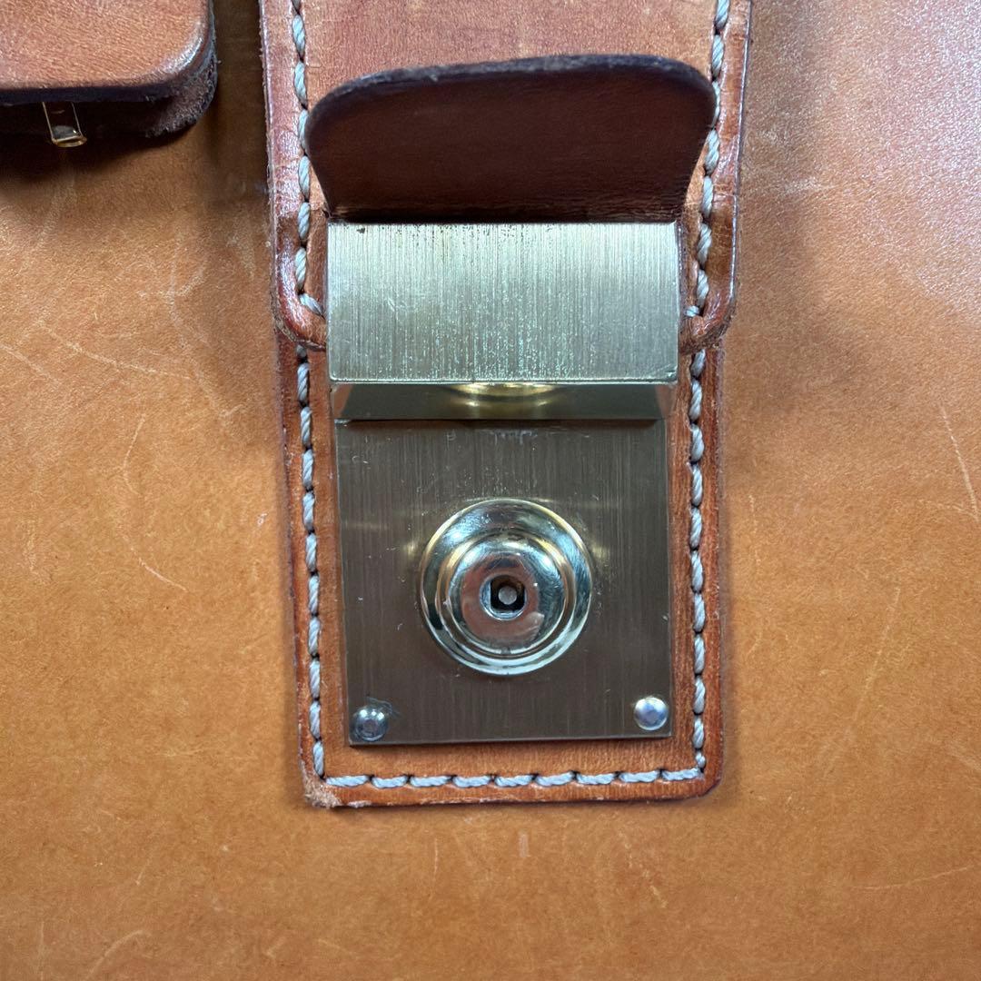 HERZ ヘルツ　ダレスバッグ　ビジネスバッグ　レザー　キャメル　メンズ